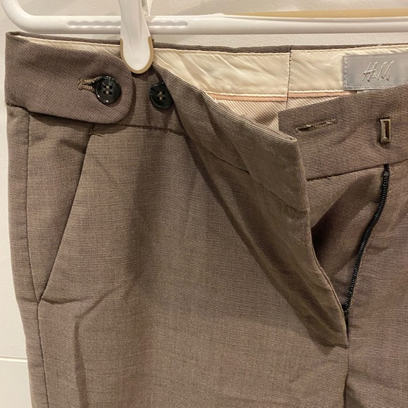 Size 4 women’s dress pants - Picture 2 of 4
